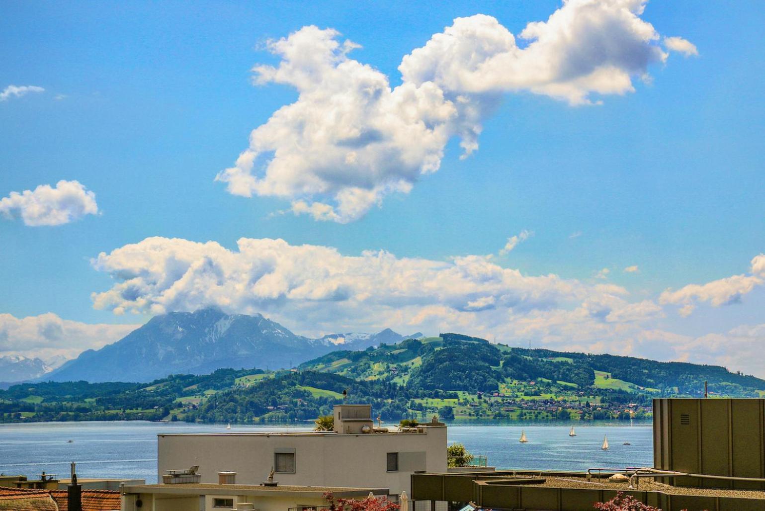Ariser - Zug Lake View Business Apartment Luaran gambar
