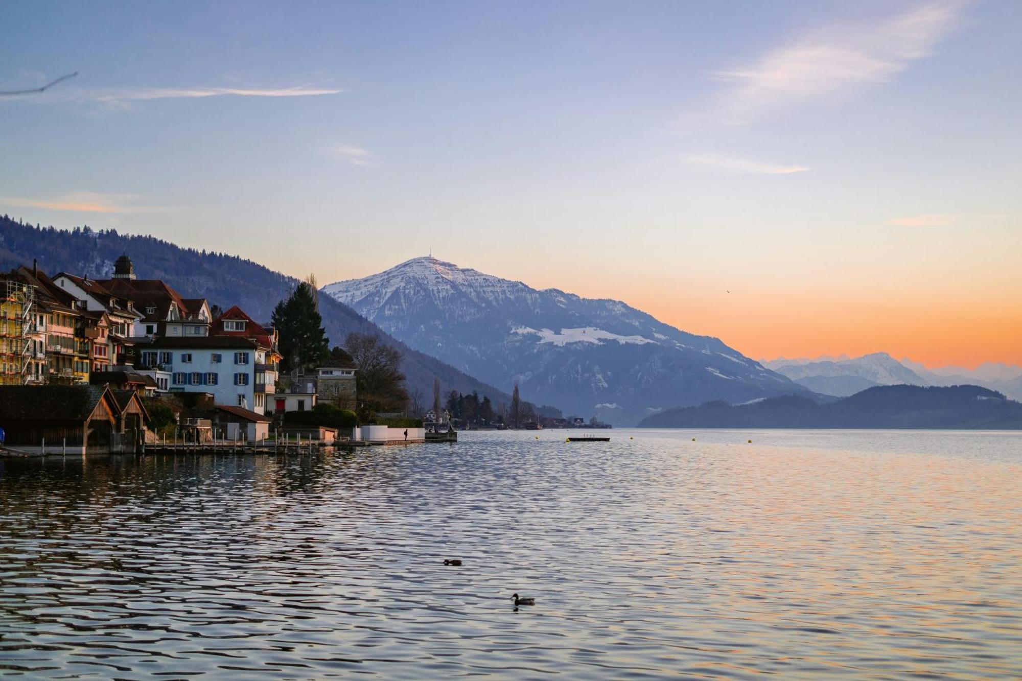 Ariser - Zug Lake View Business Apartment Luaran gambar