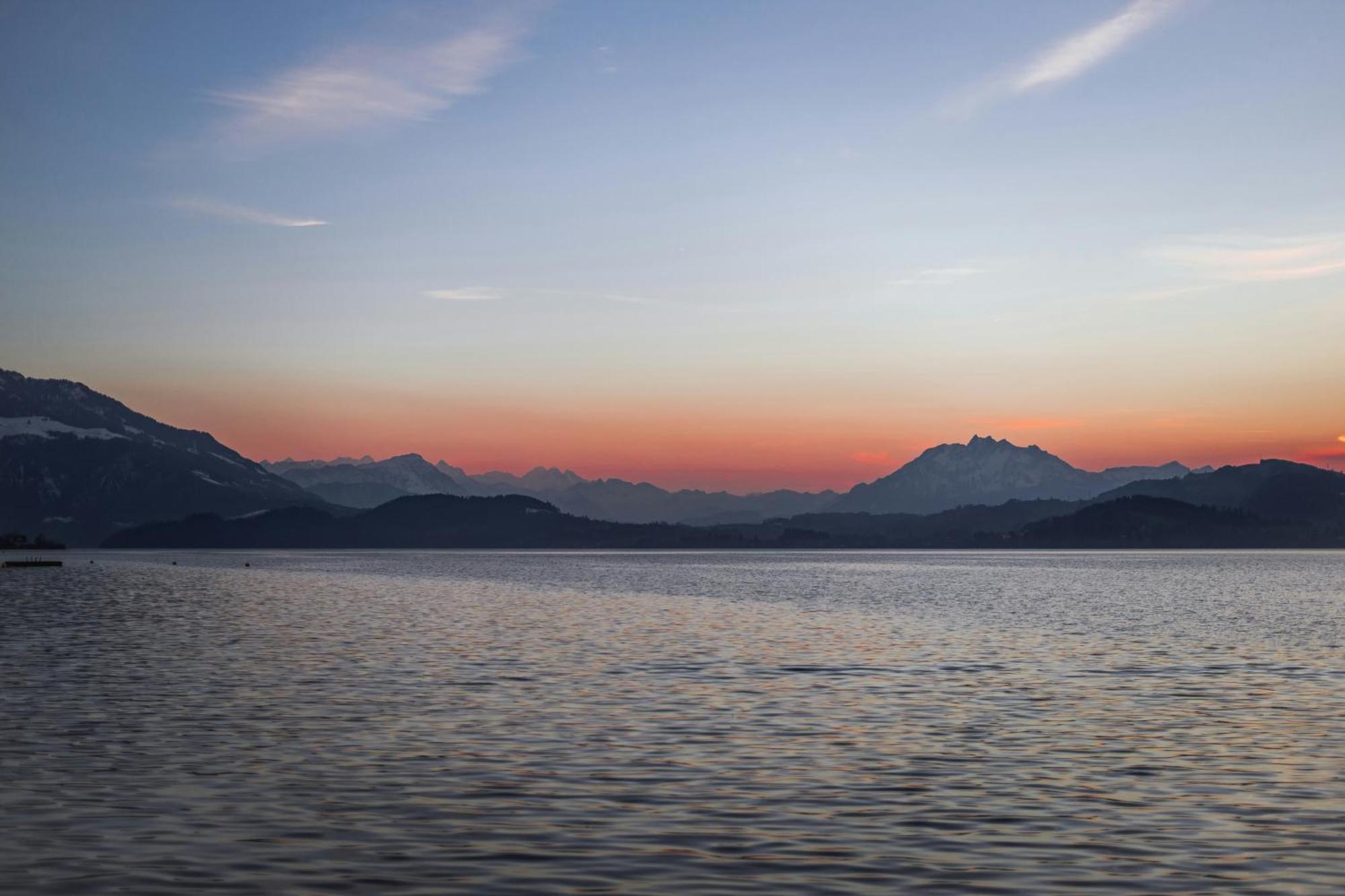 Ariser - Zug Lake View Business Apartment Luaran gambar